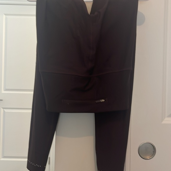 Lululemon high-waisted eggplant colored tights - Picture 3 of 6